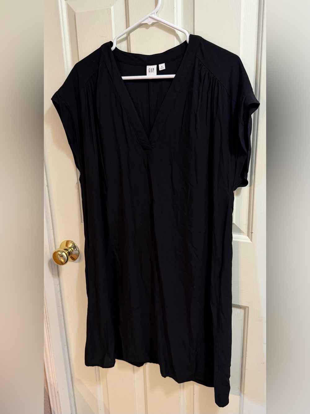 GAP V-Neck Little Black Dress | Minimalist | Quiet Luxury | Office Core | M - Picture 2 of 8